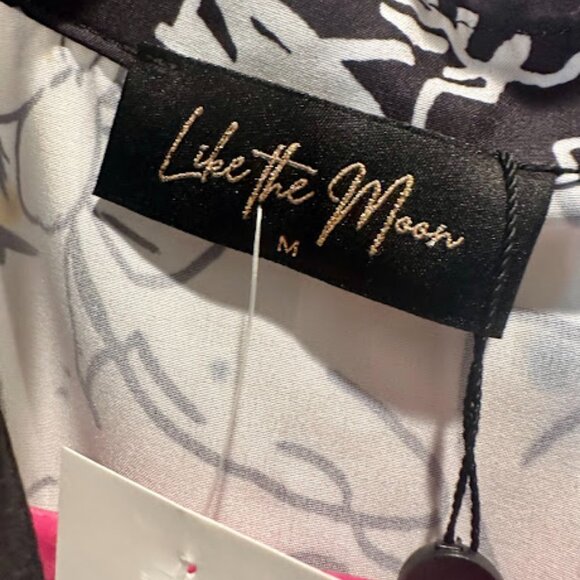 NWT Like the Moon Size Medium Abstract Print‎ Boutique Dress with Belt - Picture 3 of 7